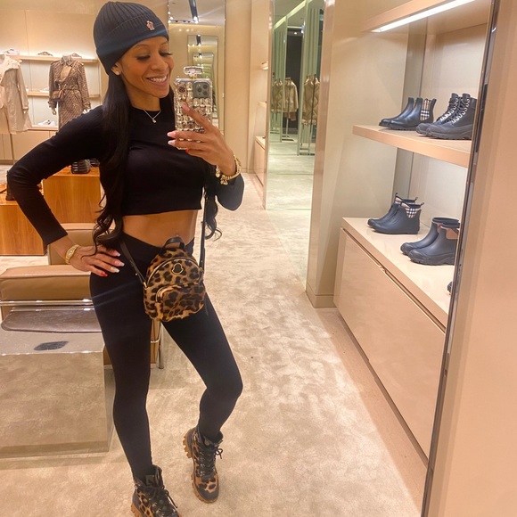 Stylish Black 2pc Set - Picture 1 of 8